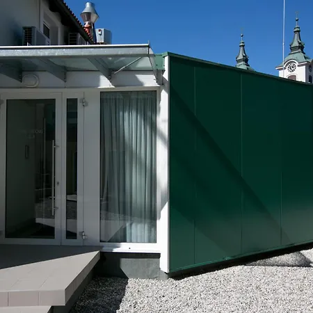 Cave & Proteus Отель Постойна