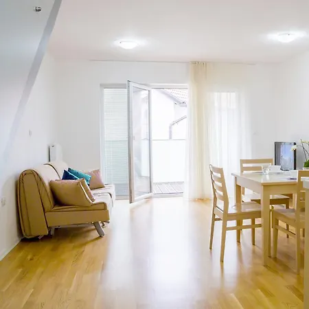 Hotell & Proteus - Cave Park 3*