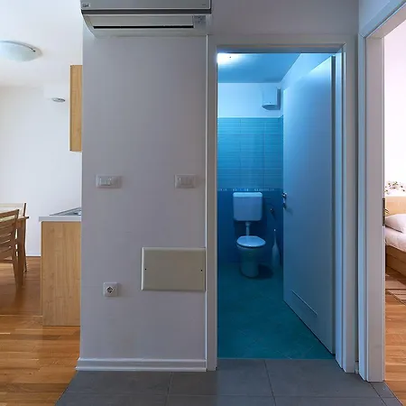 Cave & Proteus Otel 3*