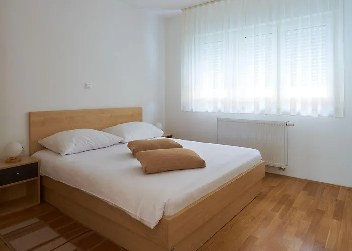 Cave Rooms&apartments Proteus 3* Postojna