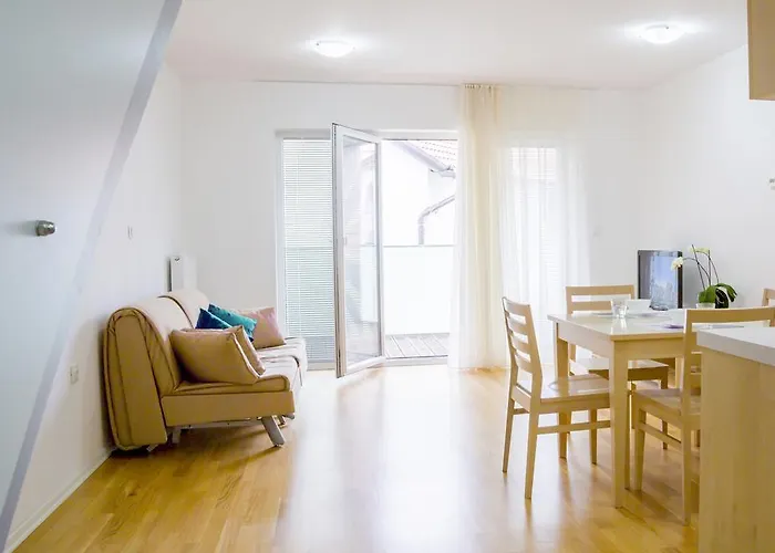 Hotel Cave Rooms&apartments Proteus 3*