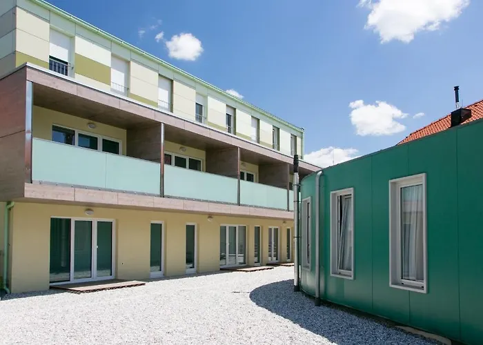 Hotel Cave & Proteus Postumia